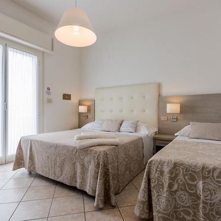 Hotel Alda Cervia Exteriör bild