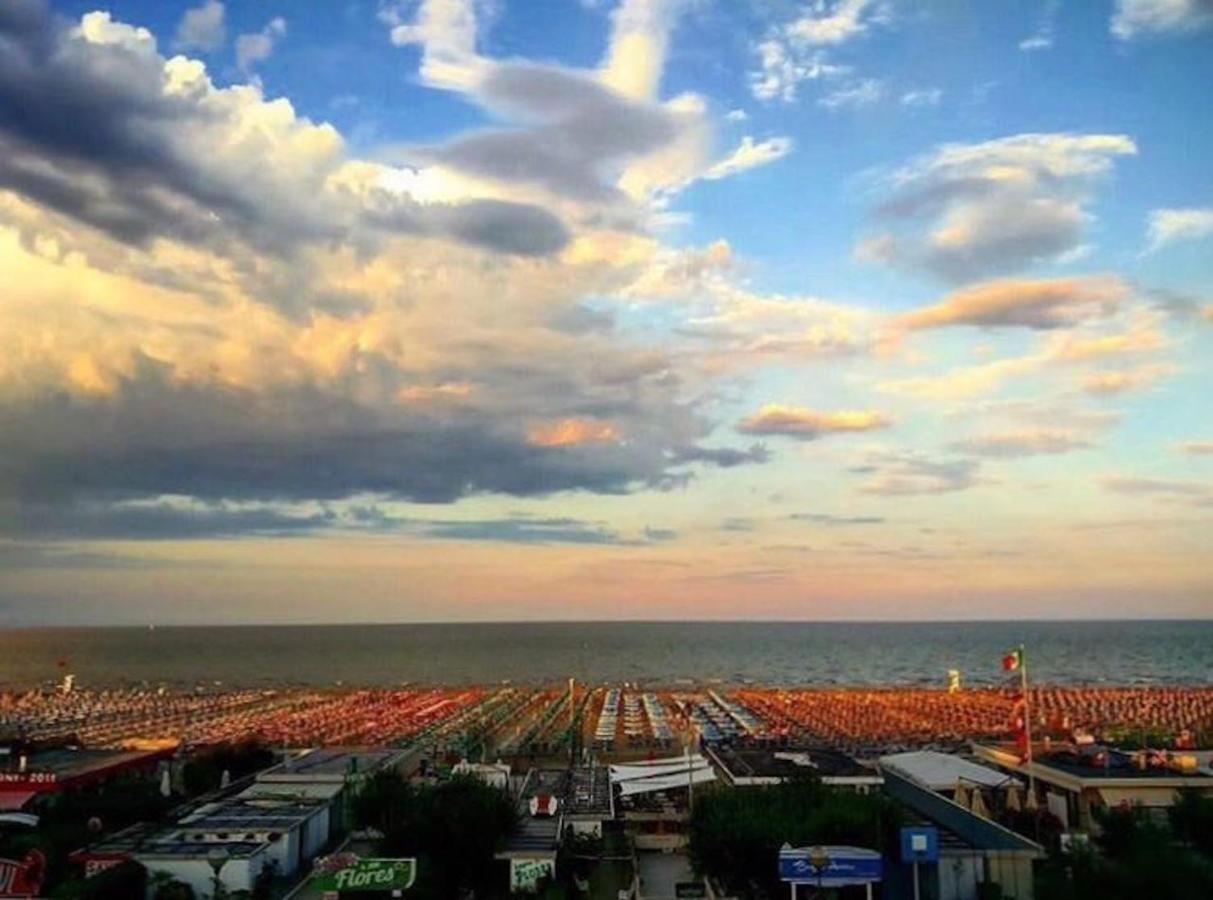 Hotel Alda Cervia Exteriör bild