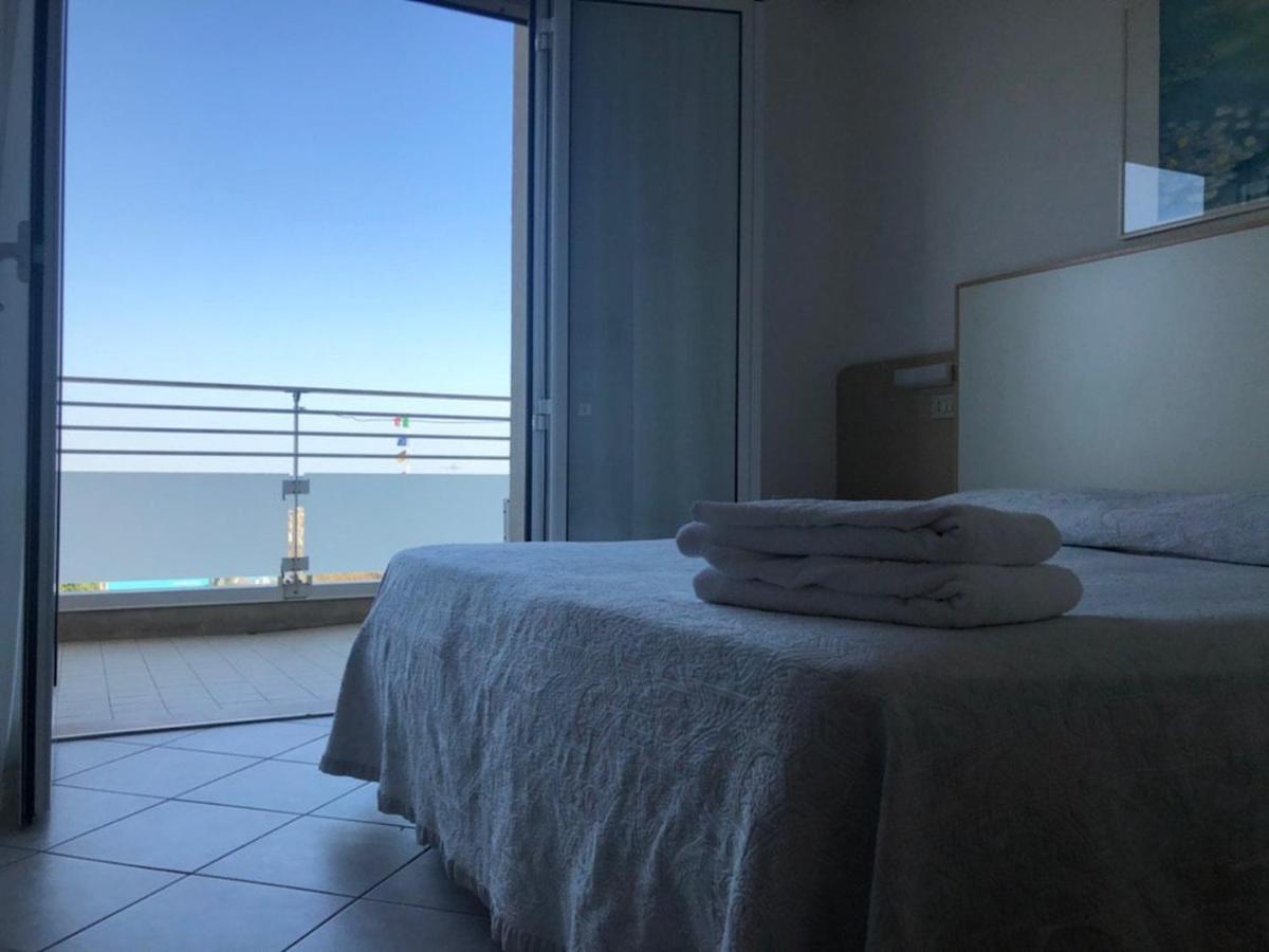 Hotel Alda Cervia Exteriör bild